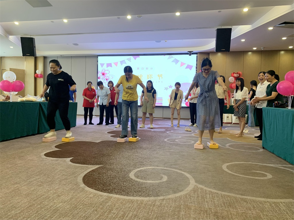 2023年第二季度员工生日会